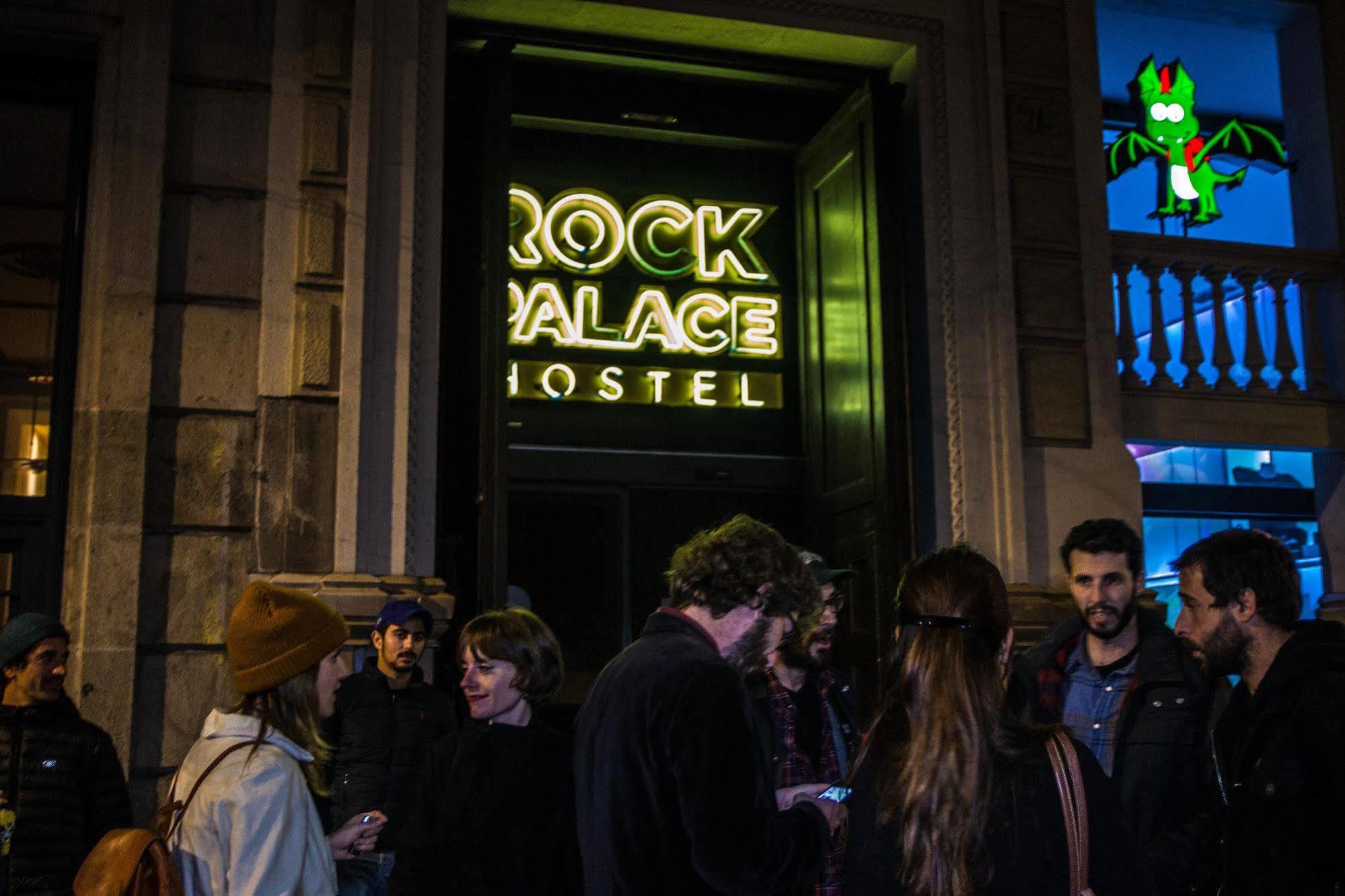 Sant Jordi Hostels Rock Palace Barcelona Exterior foto