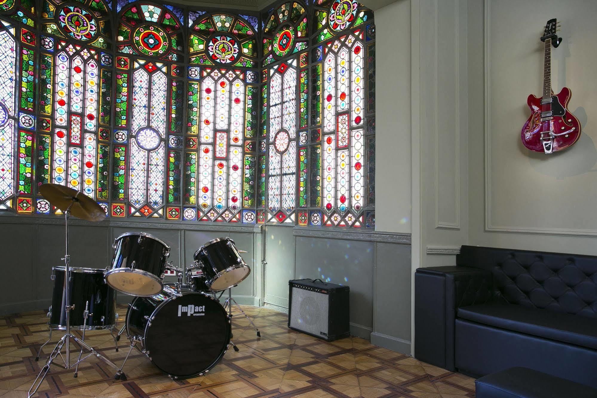 Sant Jordi Hostels Rock Palace Barcelona Exterior foto